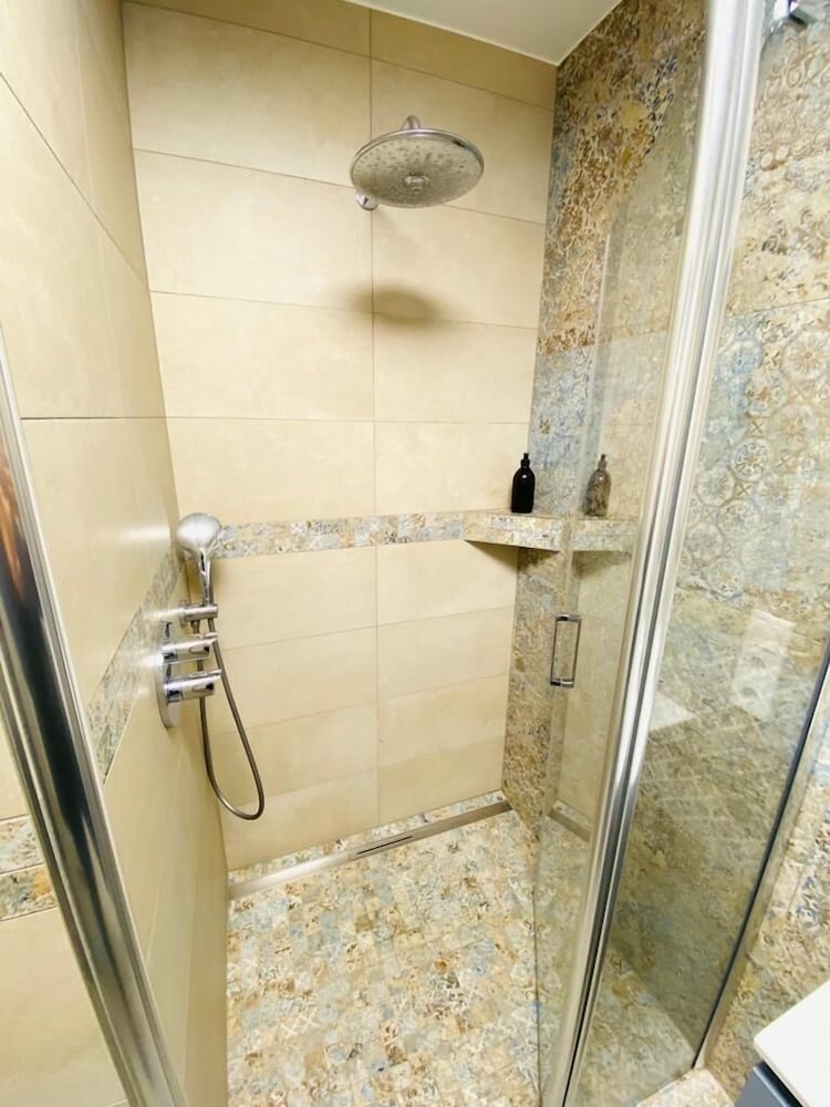 Фото Luxury 2 bedrooms in Limpertsberg