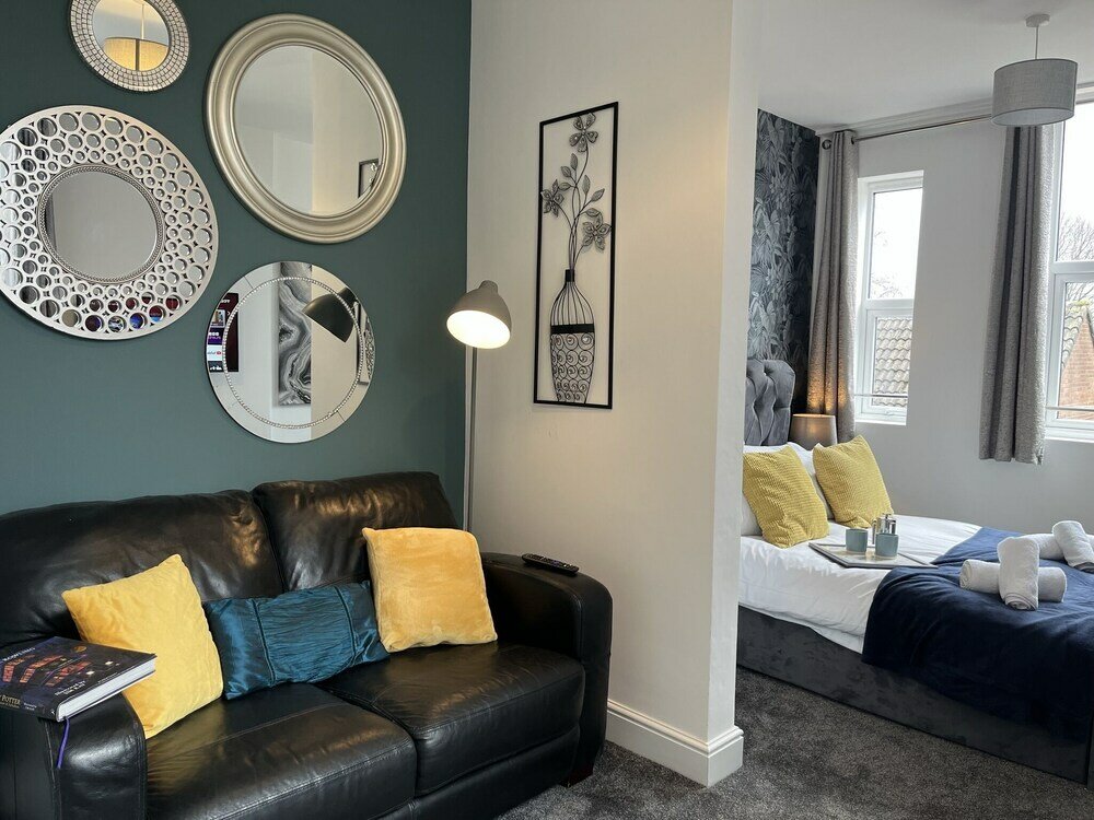 Фото Modern 1 bed Studios for Comfy Stay in Preston