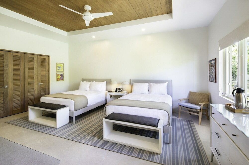 Фото Fabulous 5 Bedroom Beachfront Villa