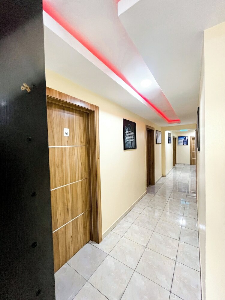 Фото House 2 Guest House