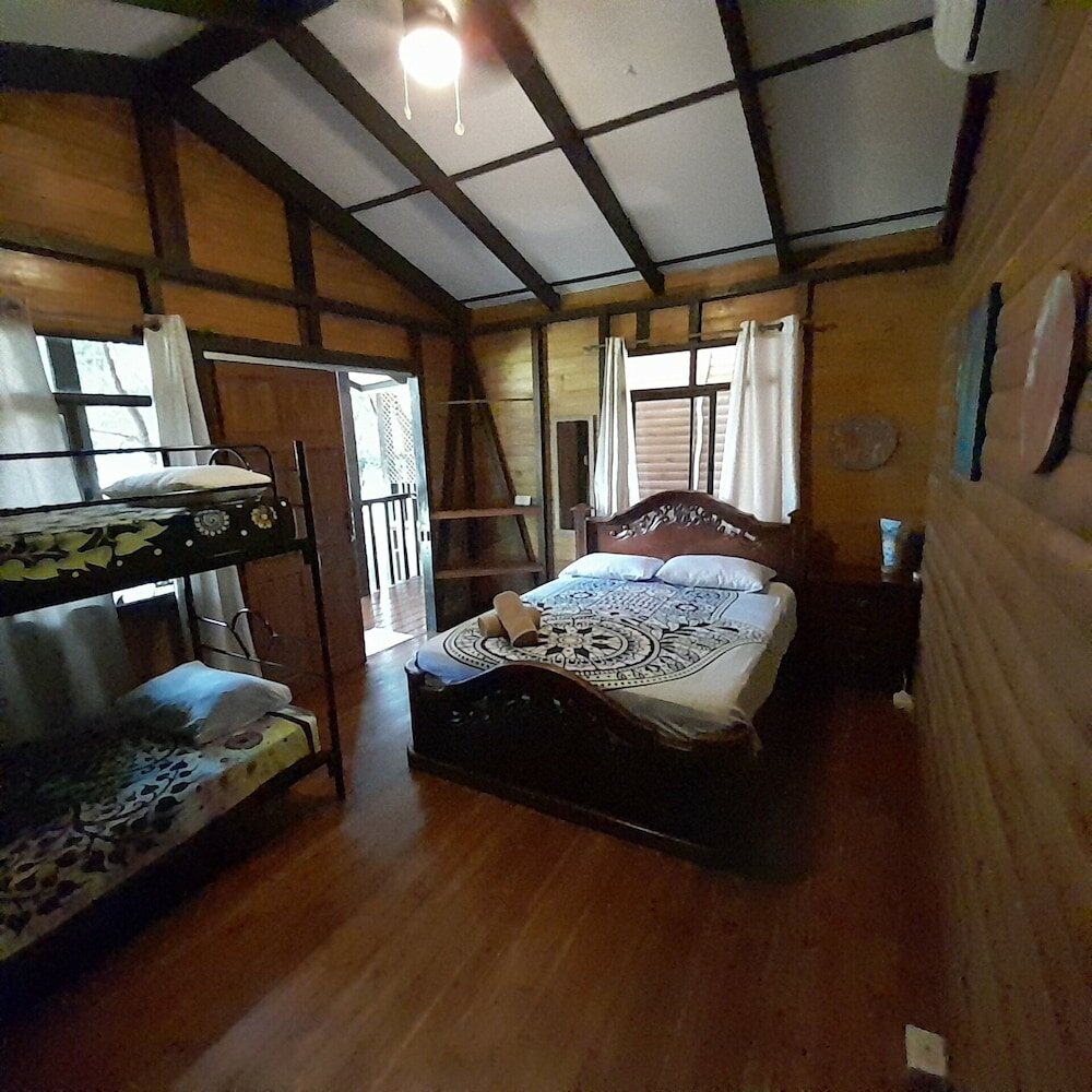 Фото Hotel Cabinas La Playa