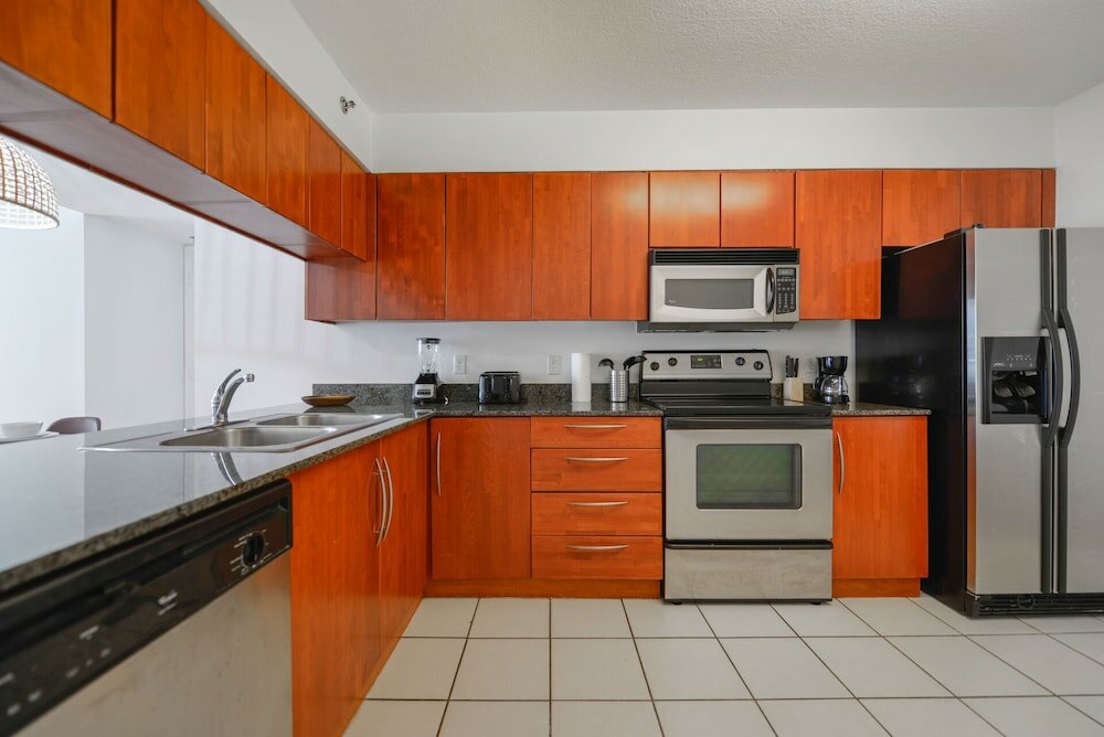 Фото Condo Top Amenities City Bay View