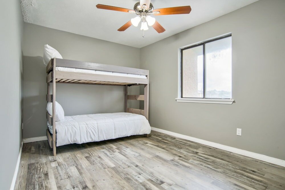 Фото White Sand Condo