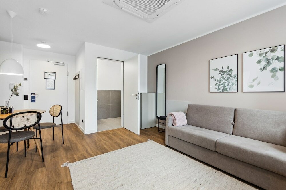 Фото Limehome Oberhausen Paul-Reusch-Str