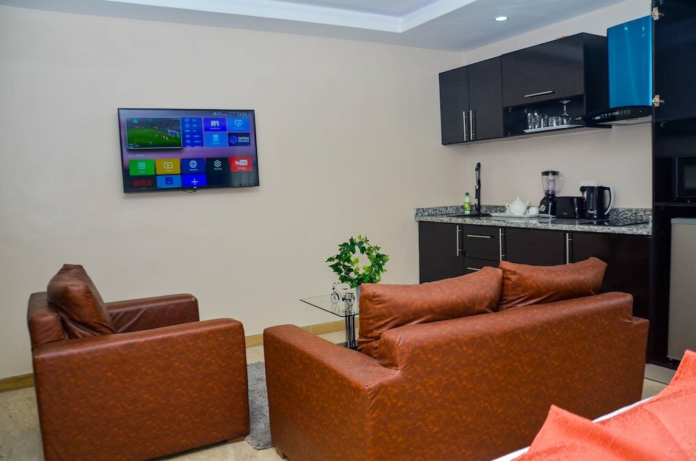 Фото № 95 suites & Apartment