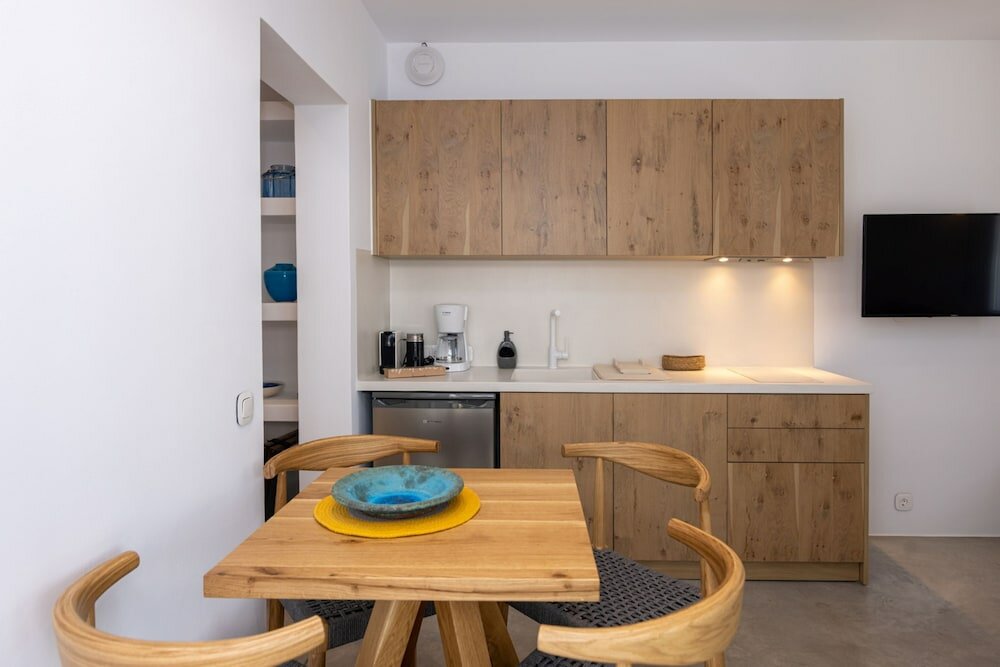 Фото White Holidays Project