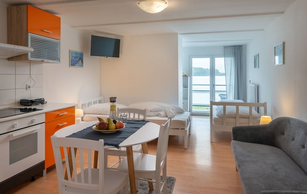 Фото Alpine Hostel Appartements