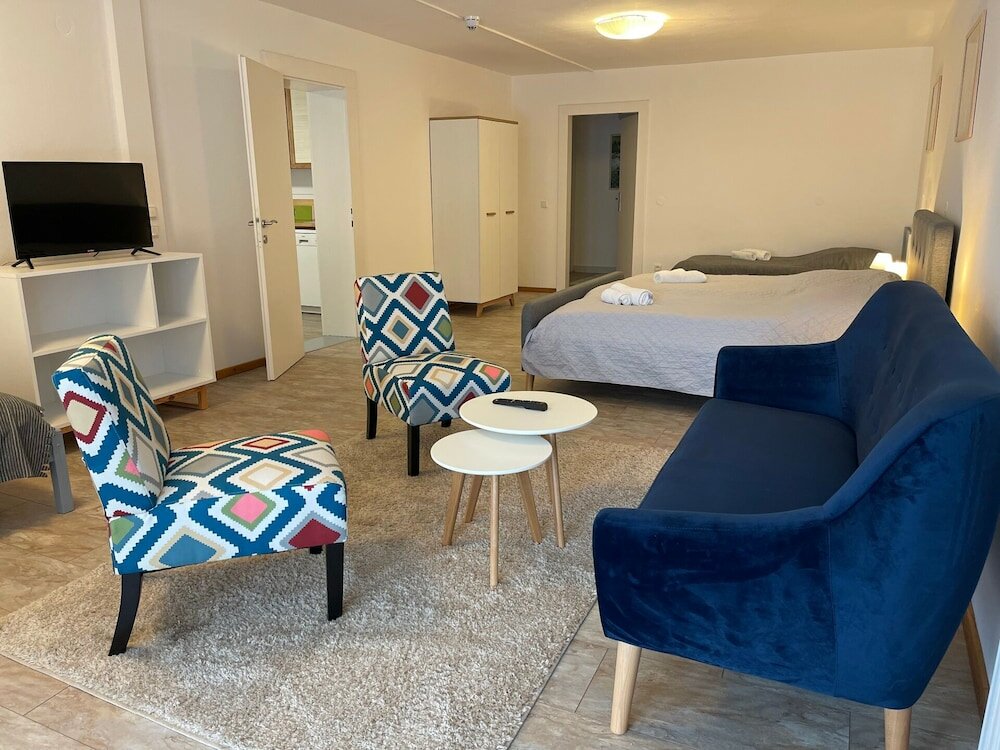 Фото Alpine Hostel Appartements