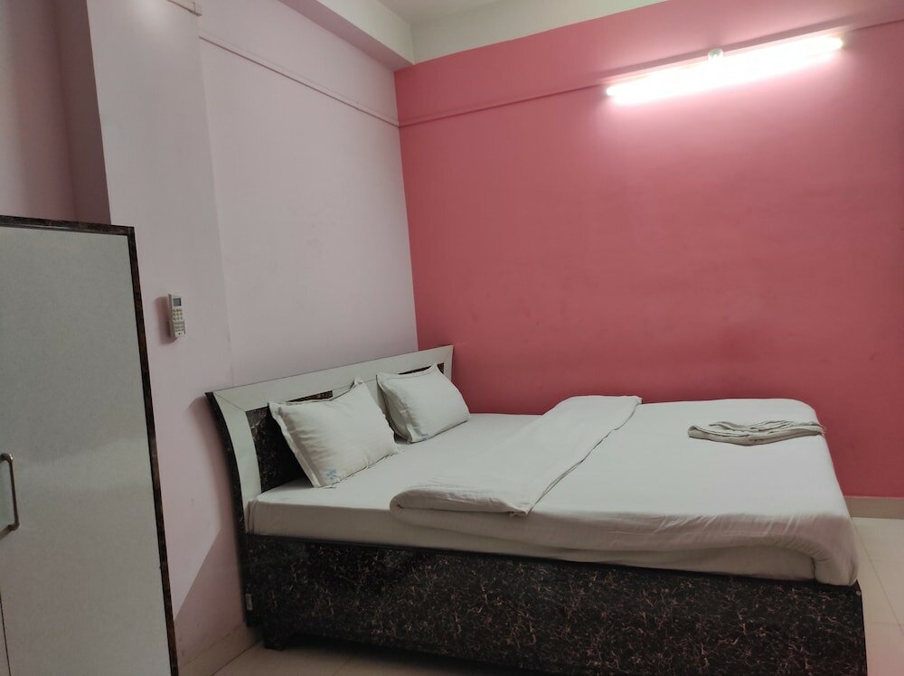 Фото Sawkmie Hotel