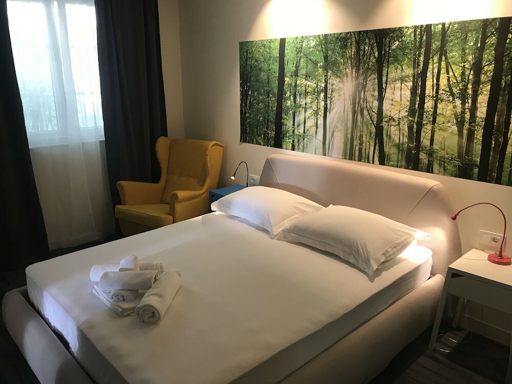 Фото отеля 1