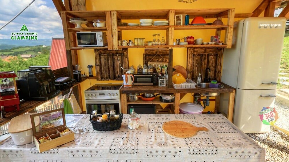 Фото Bosnian Pyramid Glamping