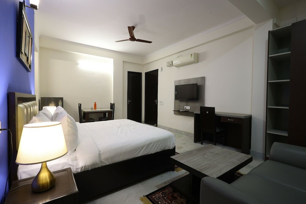 Фото The Ayali Suites & Apartments