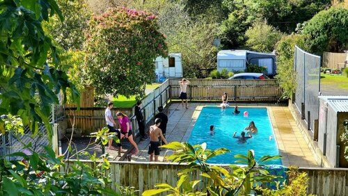Гостиница Dickson Holiday Park