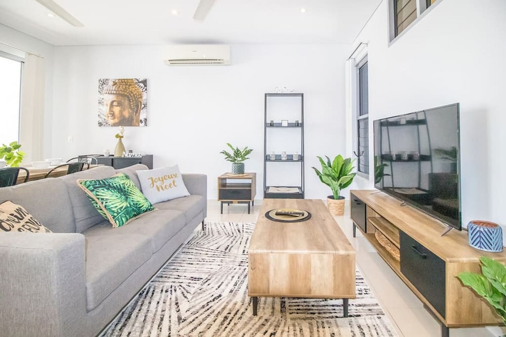 Фото Zen Central Cbd - 3 Bedroom Apartment