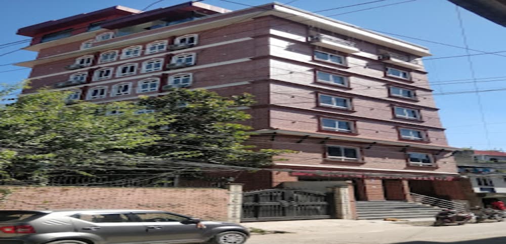 Фото отеля 1