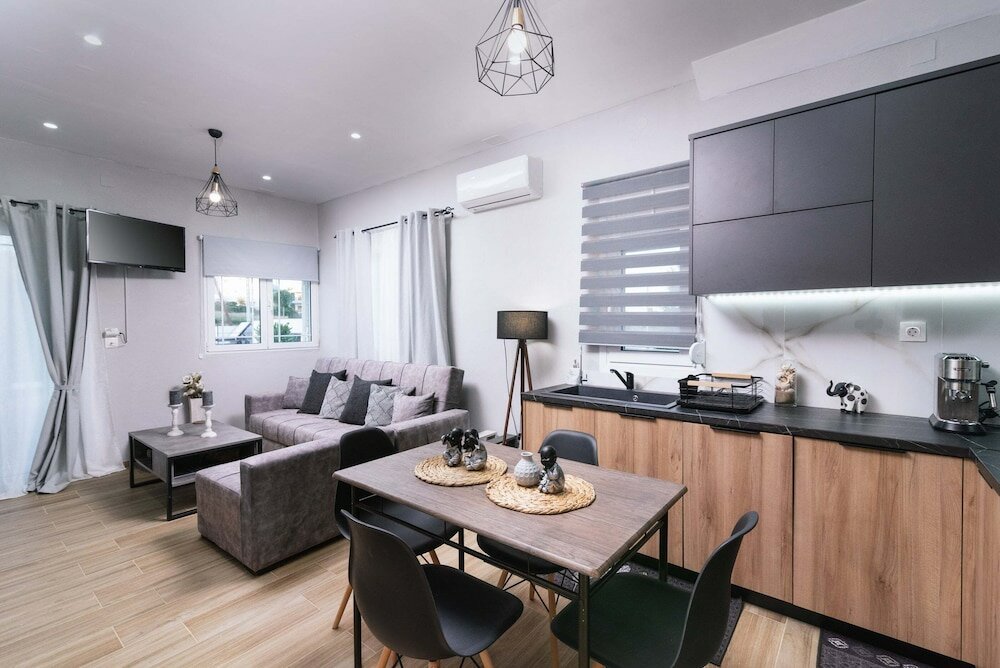 Фото ---Ammira Mare--House near sea with pool