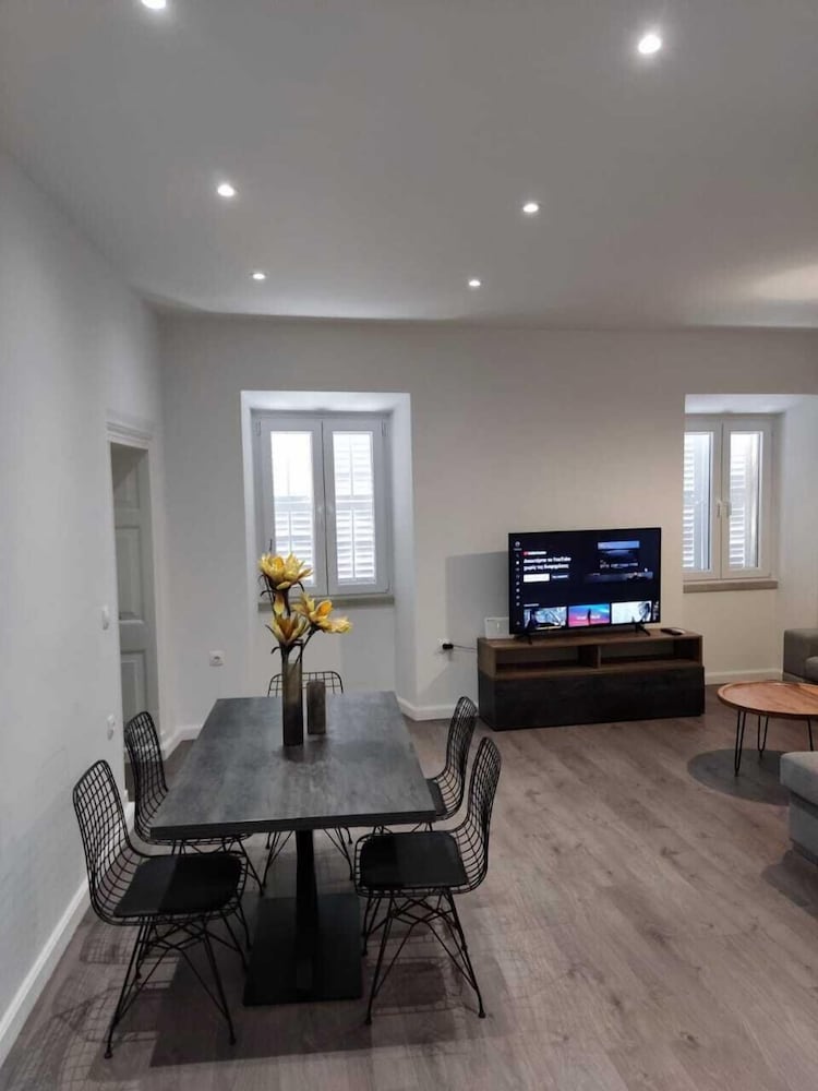 Фото Yasmin House by CorfuEscapes