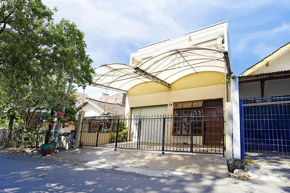 Фото Spot On 91360 Swk 68 Syariah