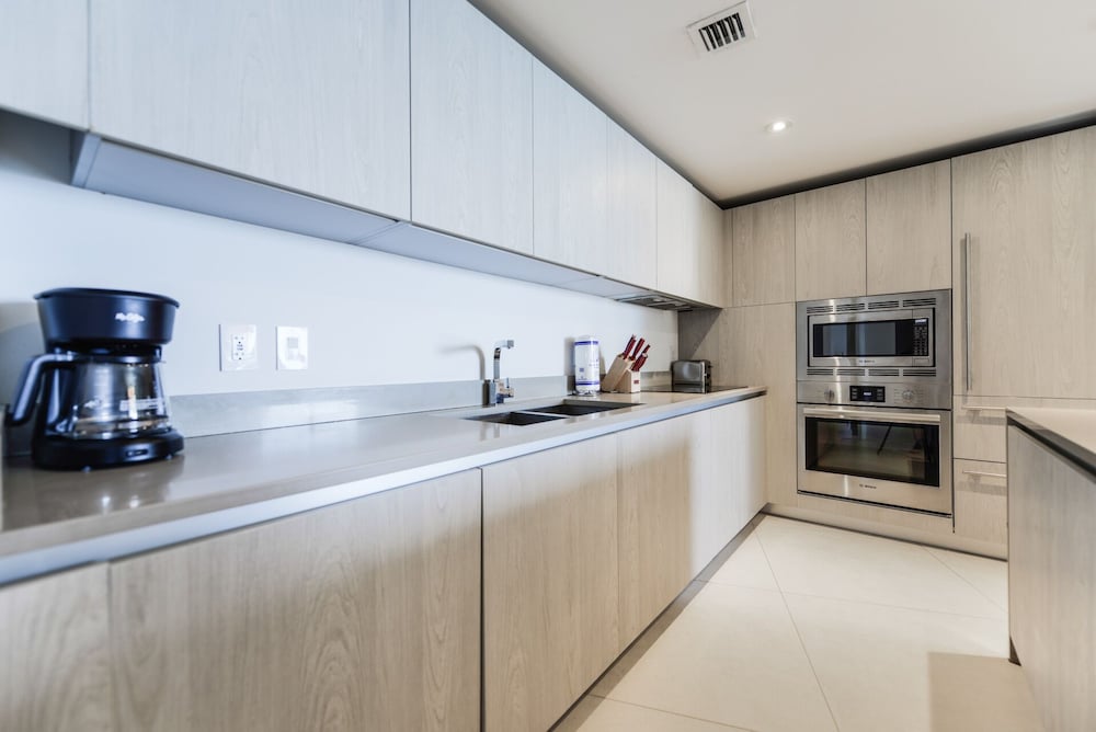 Фото Ocean views from Lux Condo at Hyde Beach