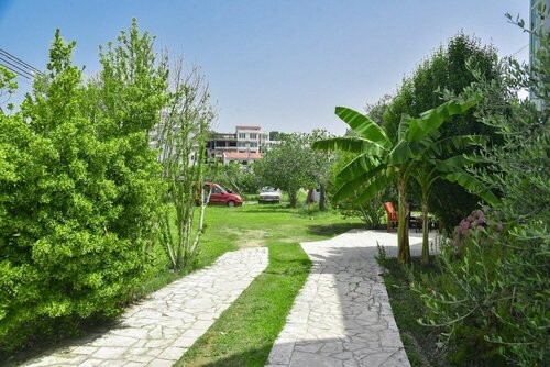 Гостиница Vacation Flat w Balcony 5 min to Beach in Ulcinj в Улцине