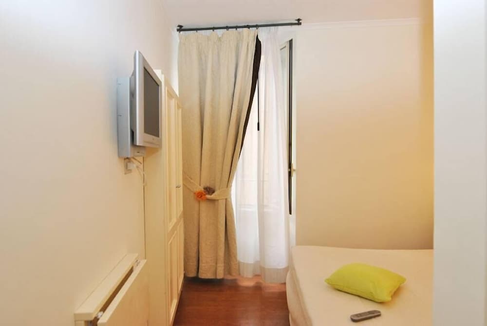 Фото 95 Rooms in Rome