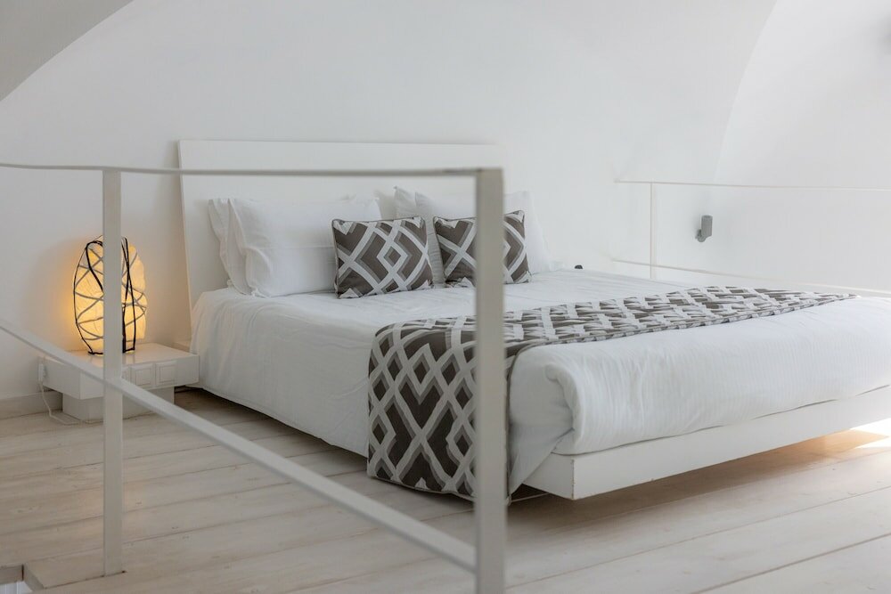 Фото Dreams Luxury Suites