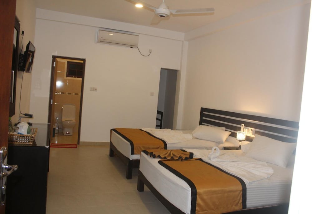 Фото Hotel senora kataragama