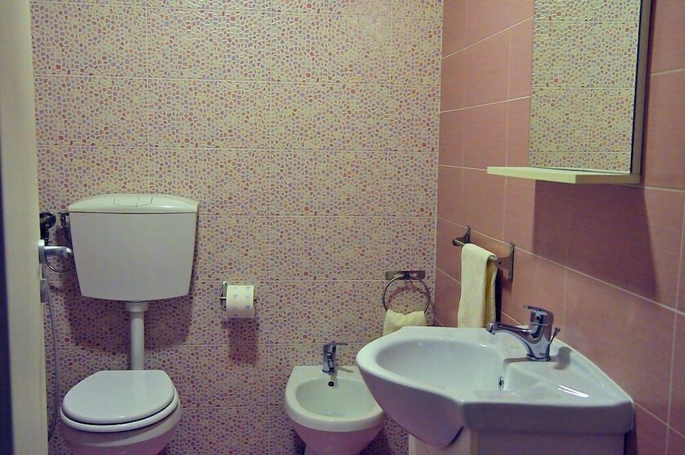 Фото B&b In giro per Napoli