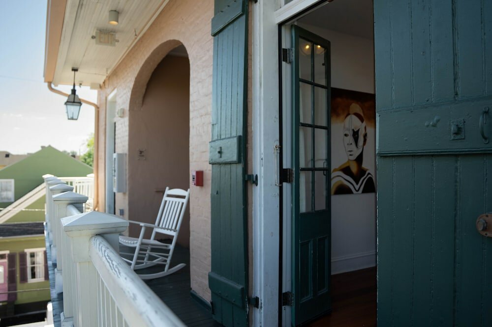 Фото Royal Frenchmen Hotel and Bar