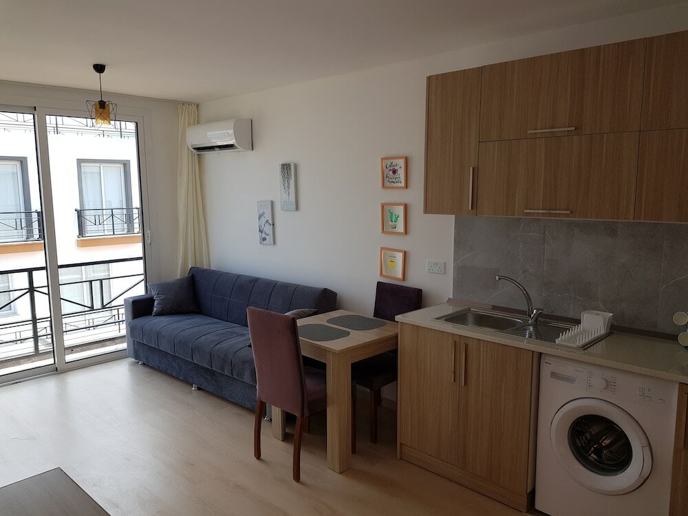 Фото Lotus Apartments