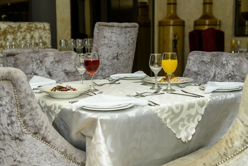 Фото Equestrian Royal Boutique Hotel & SPA