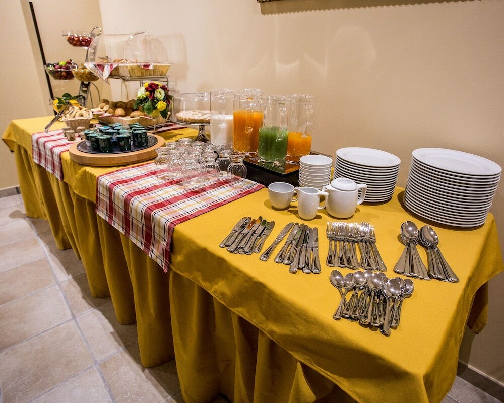 Фото Fontanella Hotel