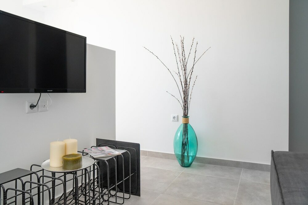 Фото Mythos Luxury Suites