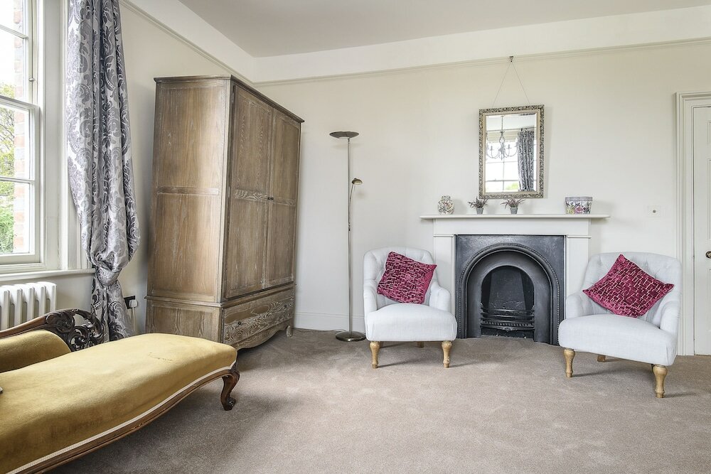 Фото Sissinghurst Castle Farmhouse