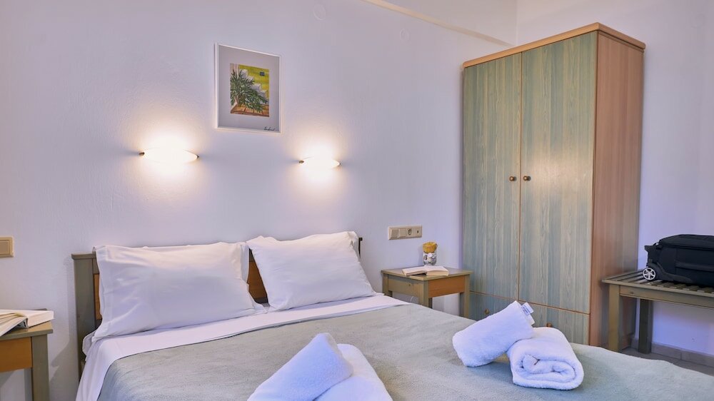 Фото Dionysos Apartments & Studios