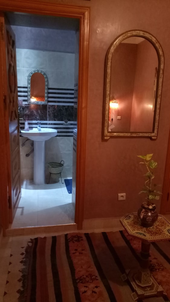 Фото Riad Majdoulina