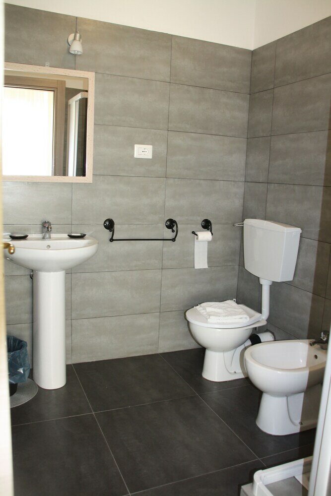 Фото Central House