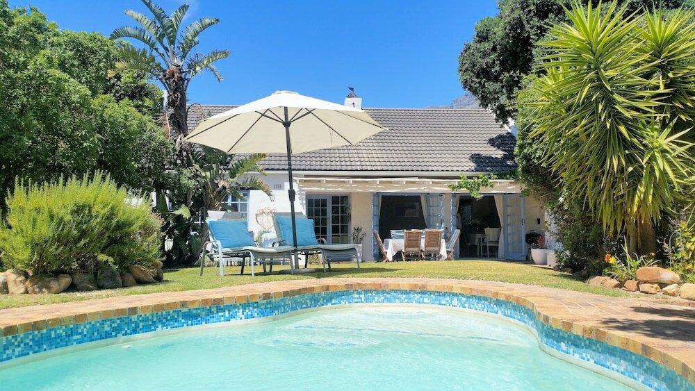 Фото Hout Bay Beach Cottage