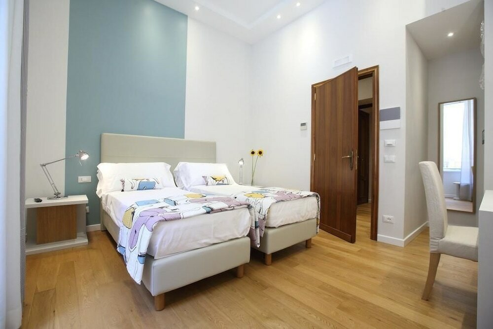 Фото Sofia's Suites Guesthouse