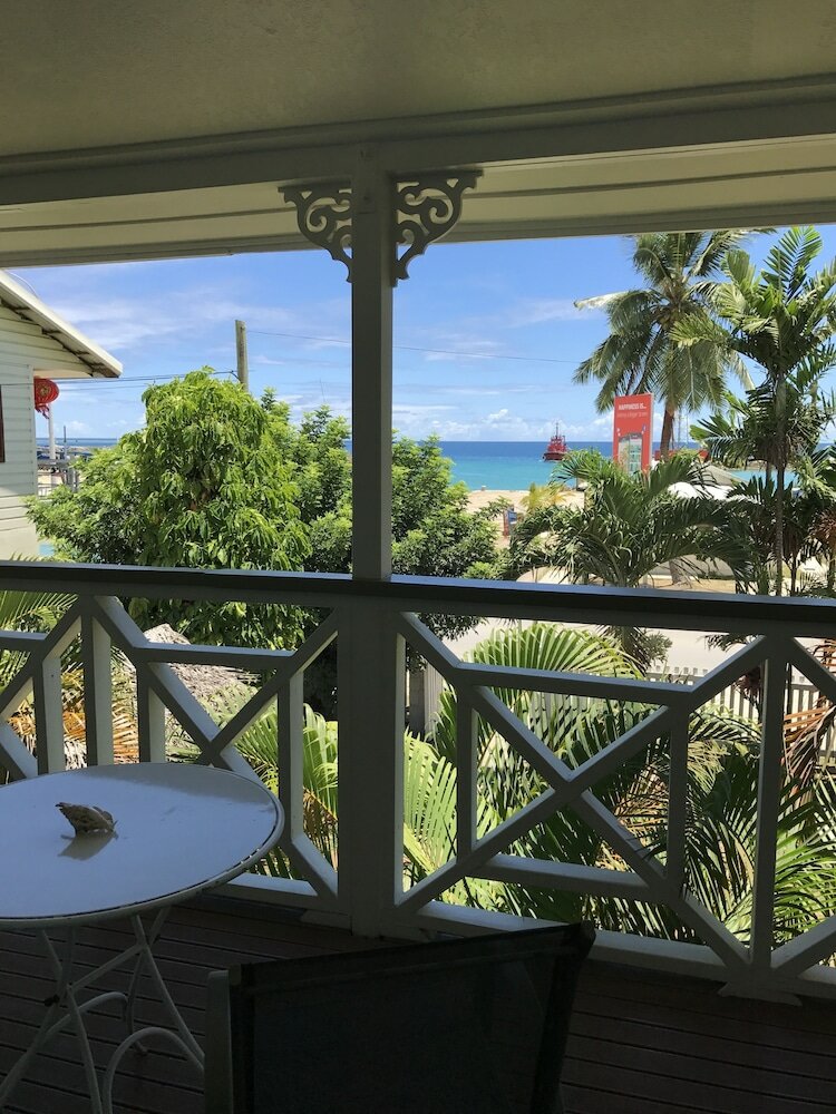 Фото Waterfront Lodge