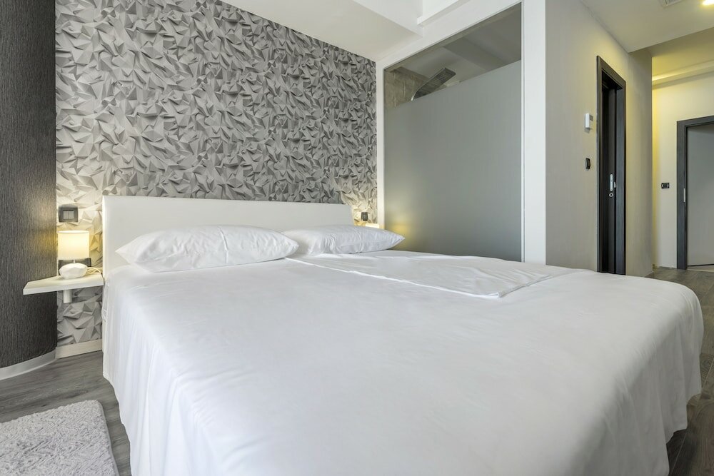 Фото Luxury Rooms Seven