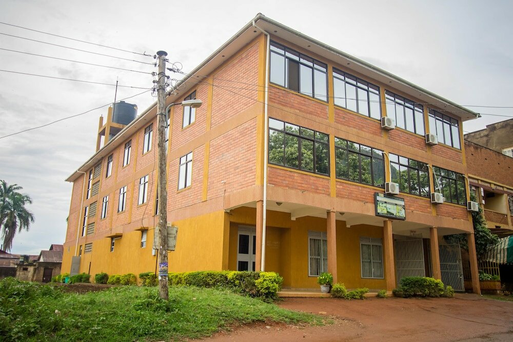 Фото отеля 1