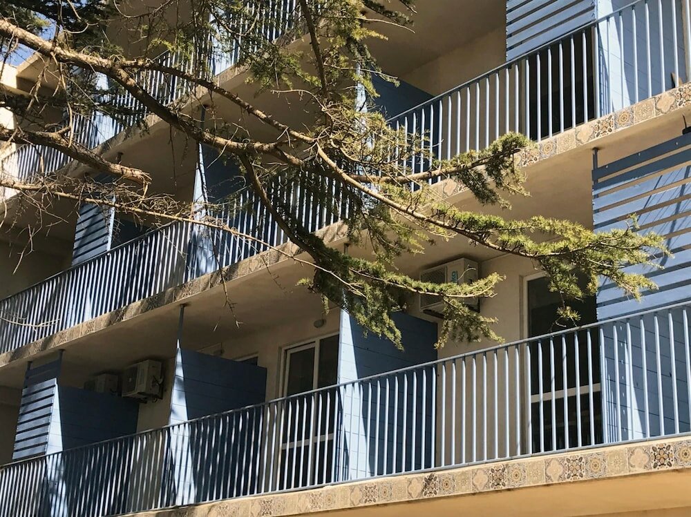 Фото Simple Pleasures Hotel