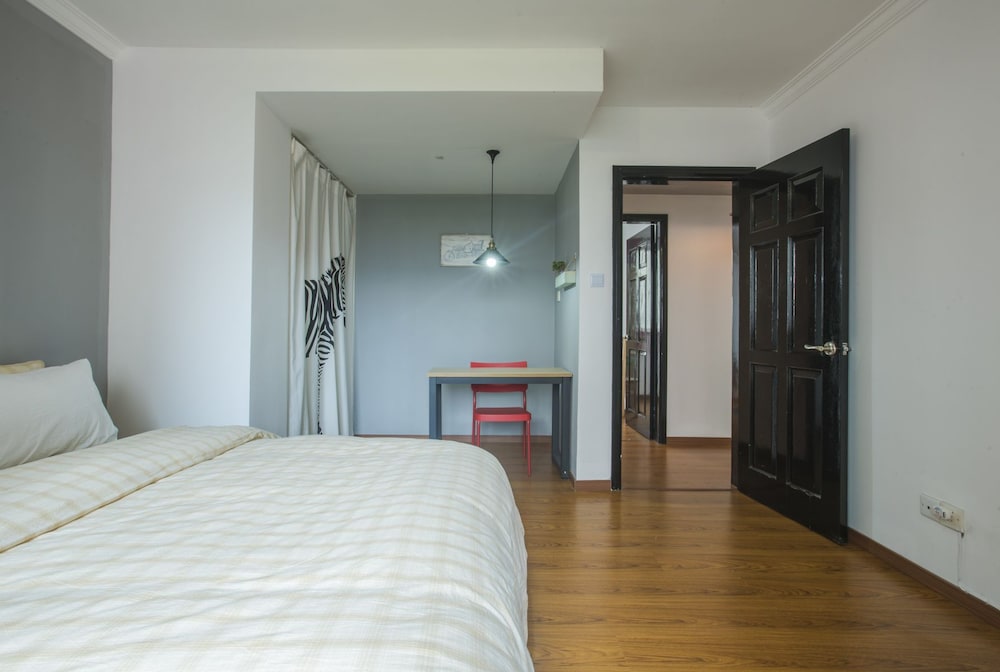 Фото GoNative Downtown Apartment Yu Garden