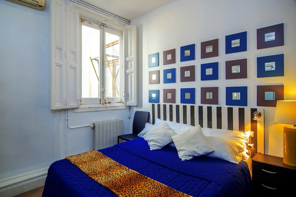 Фото Gran VIA Suites The Palmer House