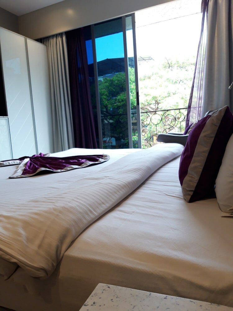 Фото The Flora Grand