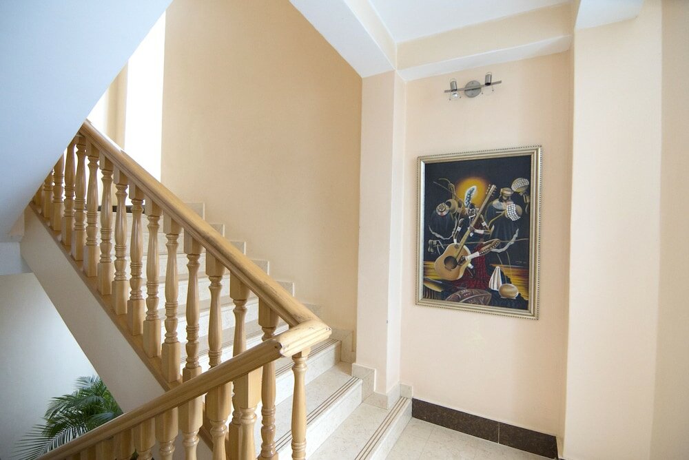 Фото Naguru Viewpointe Apartments