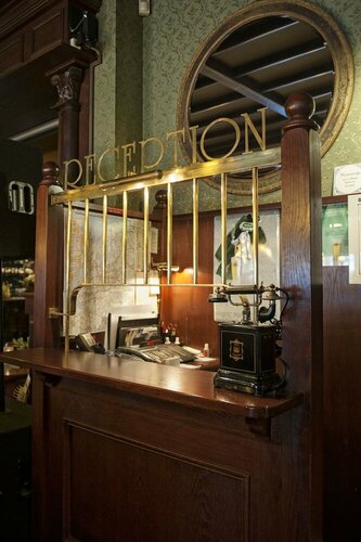 Внешний вид отеля Hotel et le Café de Paris в Апелдорне, фото 4