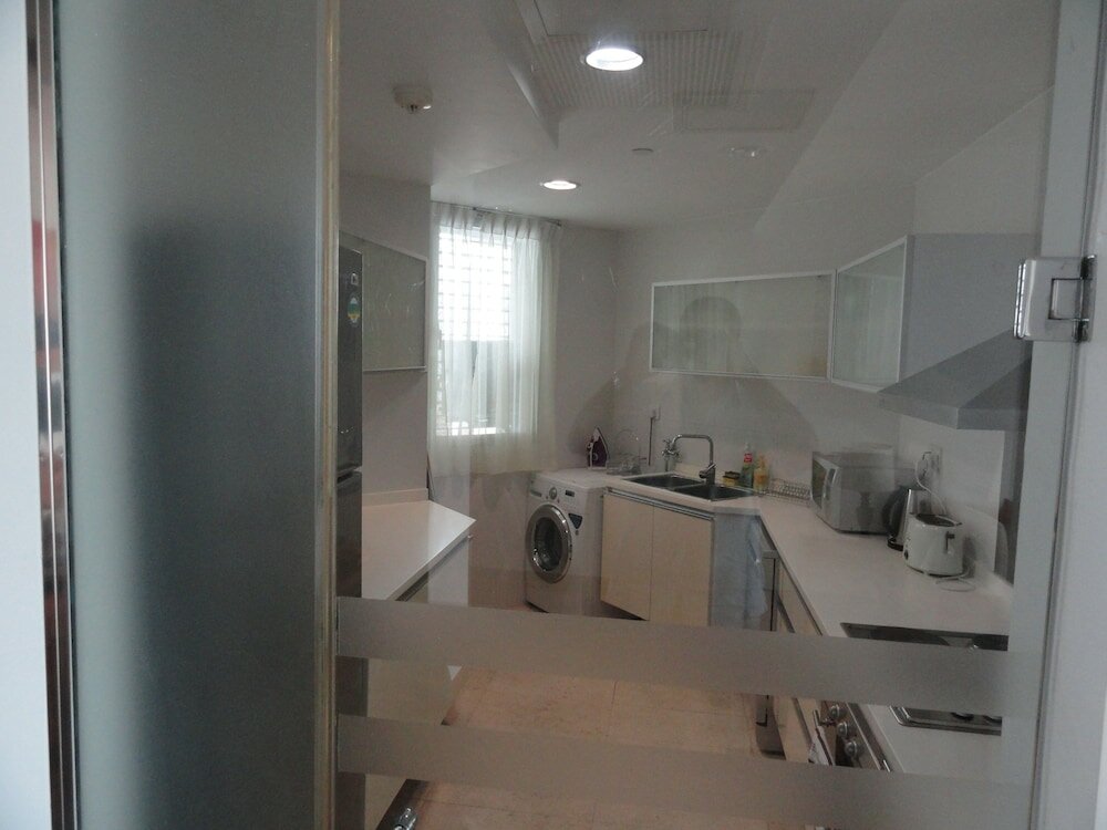 Фото Sea View Luxury Monarch Apartment