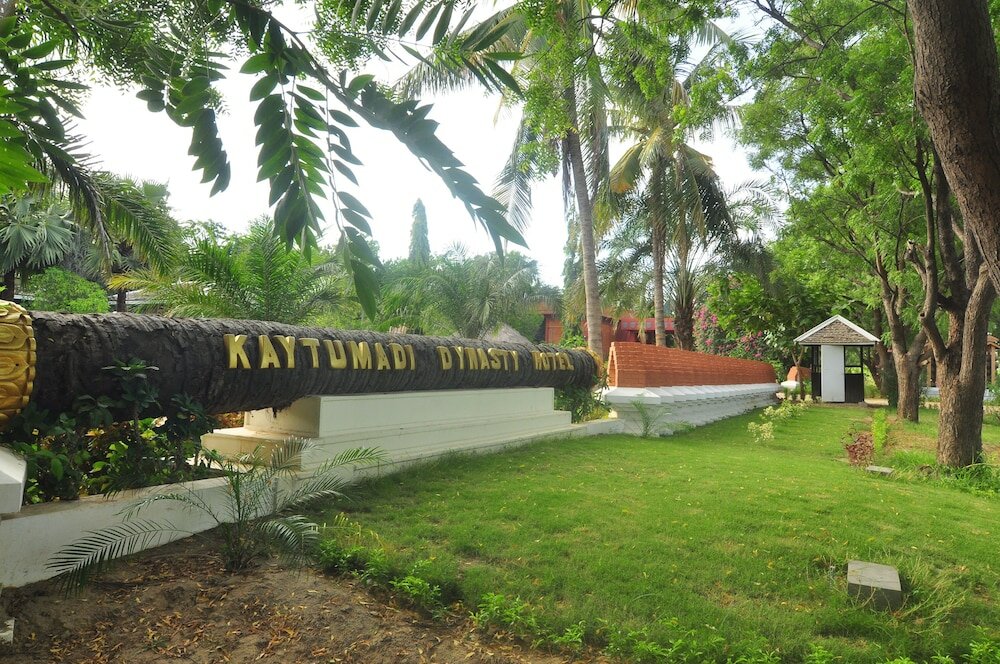 Фото Kaytumadi Dynasty Hotel